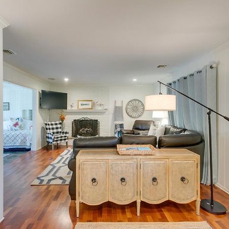 Spacious St Simons Island Vacation Rental With Pool! St. Simons Island Buitenkant foto