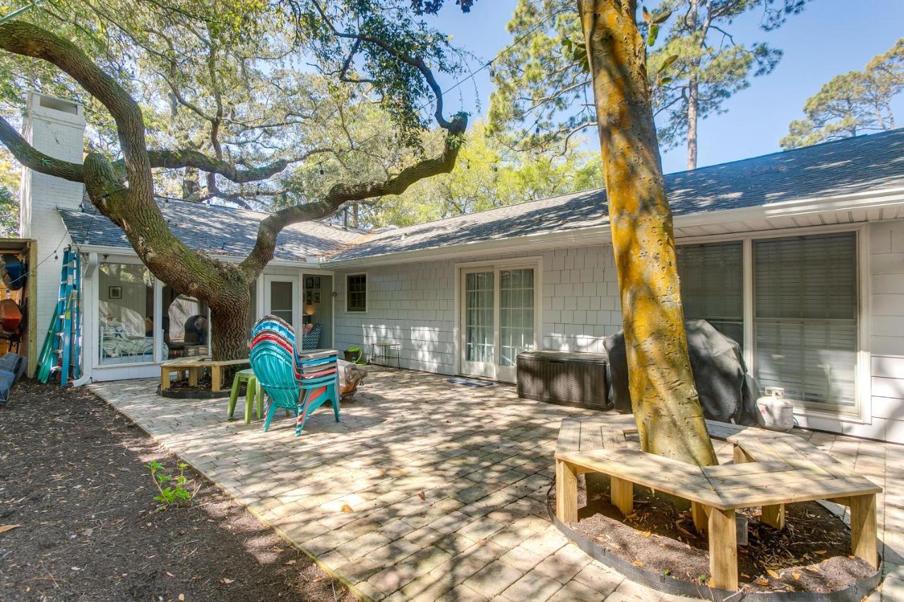 Spacious St Simons Island Vacation Rental With Pool! St. Simons Island Buitenkant foto