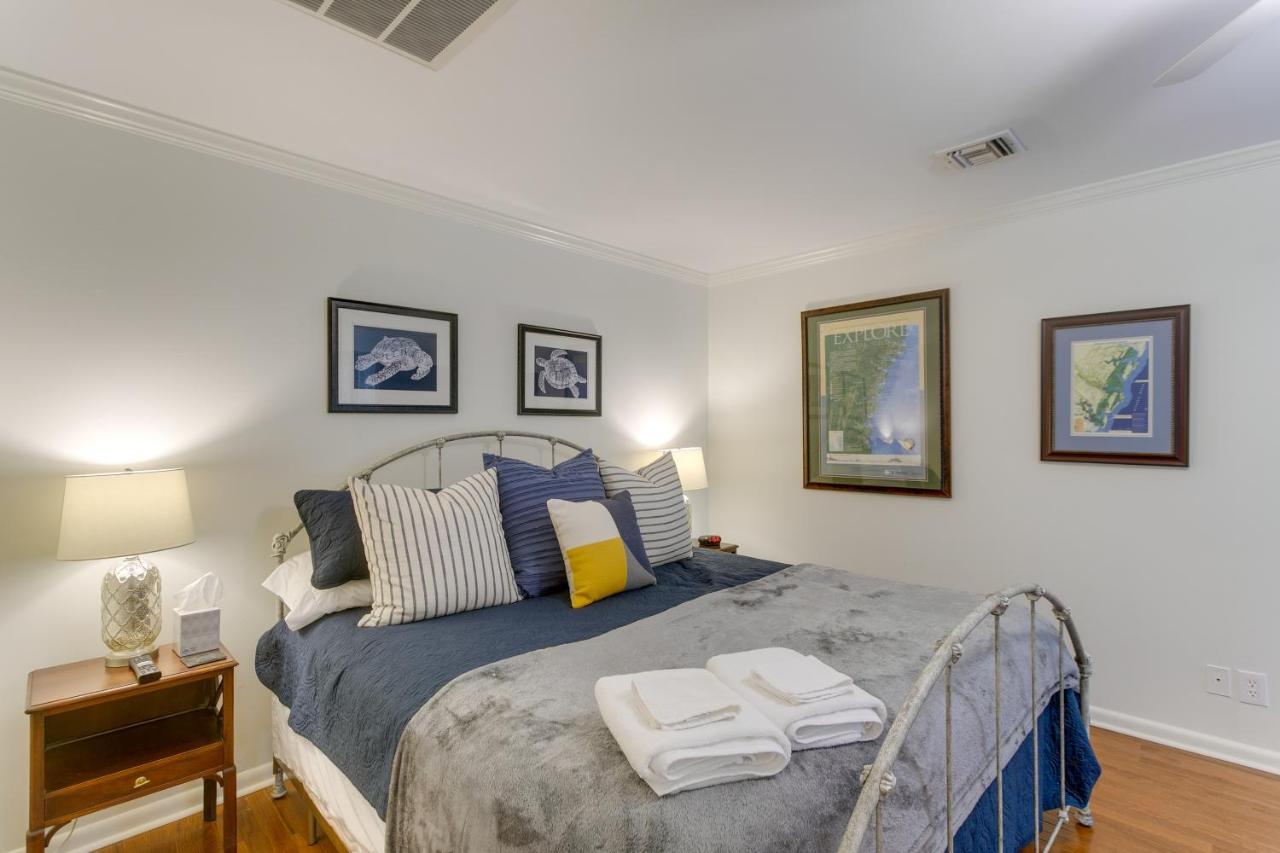 Spacious St Simons Island Vacation Rental With Pool! St. Simons Island Buitenkant foto