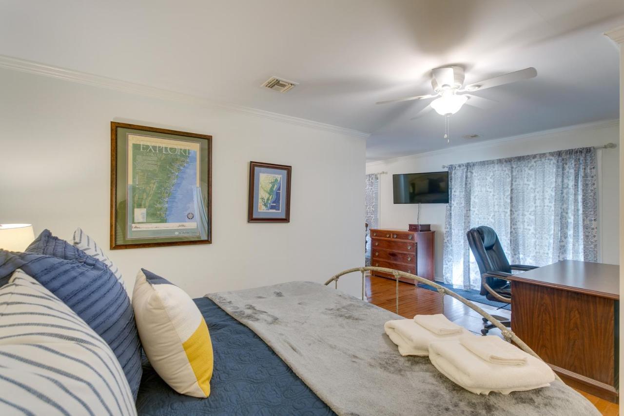 Spacious St Simons Island Vacation Rental With Pool! St. Simons Island Buitenkant foto