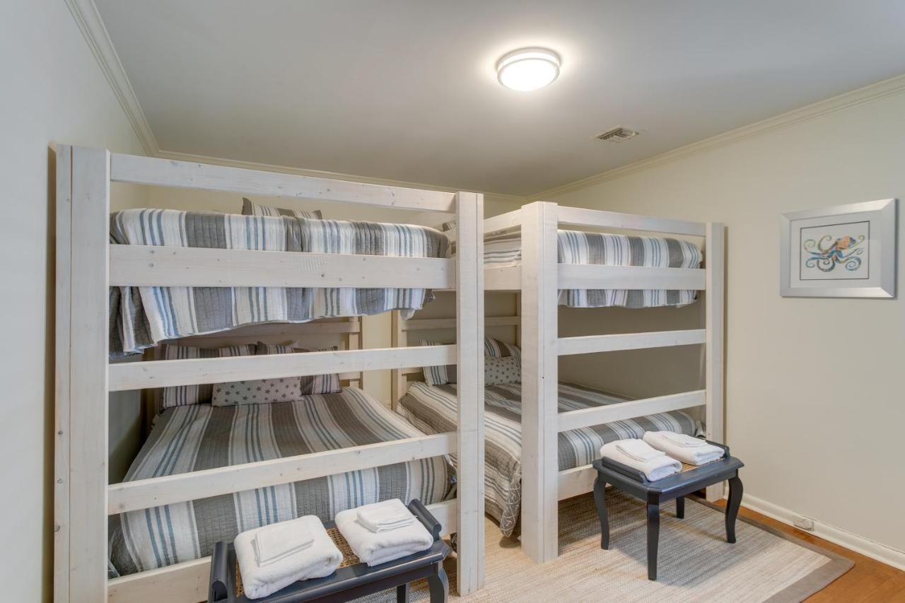 Spacious St Simons Island Vacation Rental With Pool! St. Simons Island Buitenkant foto
