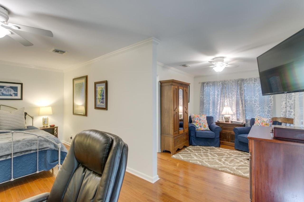 Spacious St Simons Island Vacation Rental With Pool! St. Simons Island Buitenkant foto